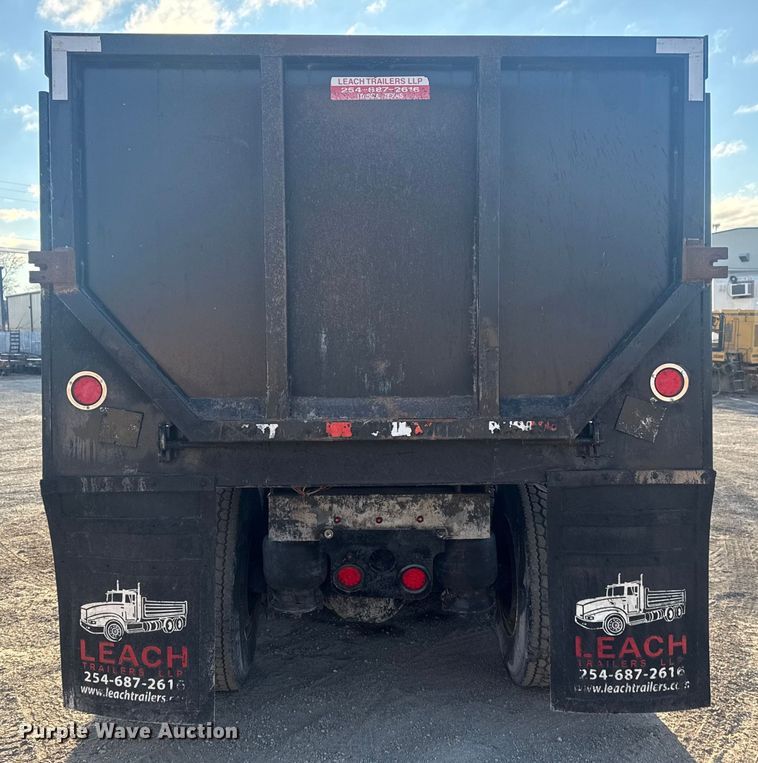 image for item DQ4221 2022 Peterbilt 579 dump truck