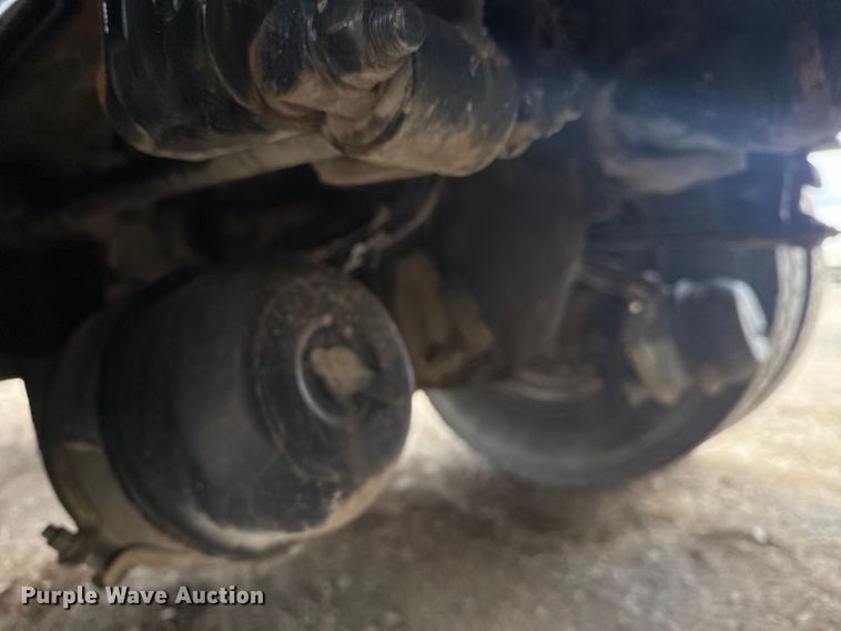 image for item DQ4221 2022 Peterbilt 579 dump truck