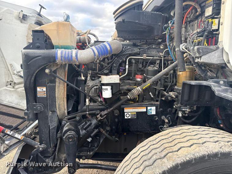 image for item DQ4221 2022 Peterbilt 579 dump truck