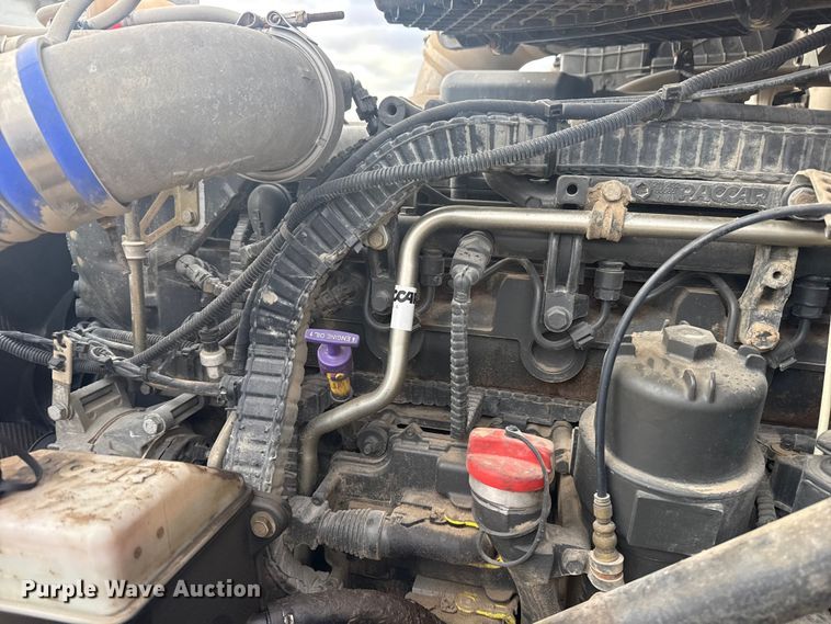 image for item DQ4221 2022 Peterbilt 579 dump truck