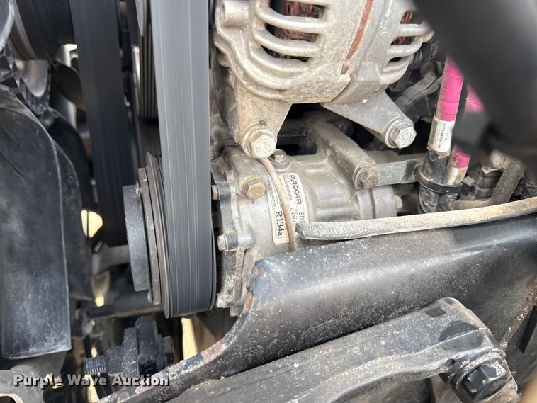 image for item DQ4221 2022 Peterbilt 579 dump truck