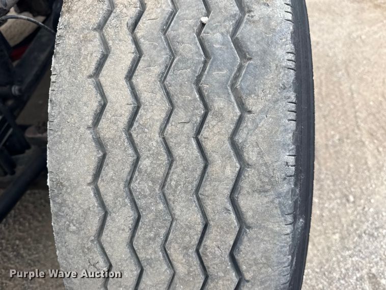 image for item DQ4221 2022 Peterbilt 579 dump truck