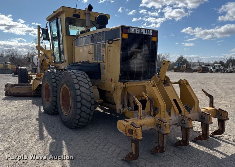 image for item DQ4226 2006 Caterpillar 160H motor grader