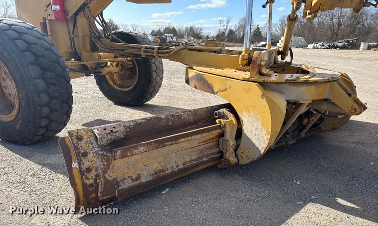 image for item DQ4226 2006 Caterpillar 160H motor grader