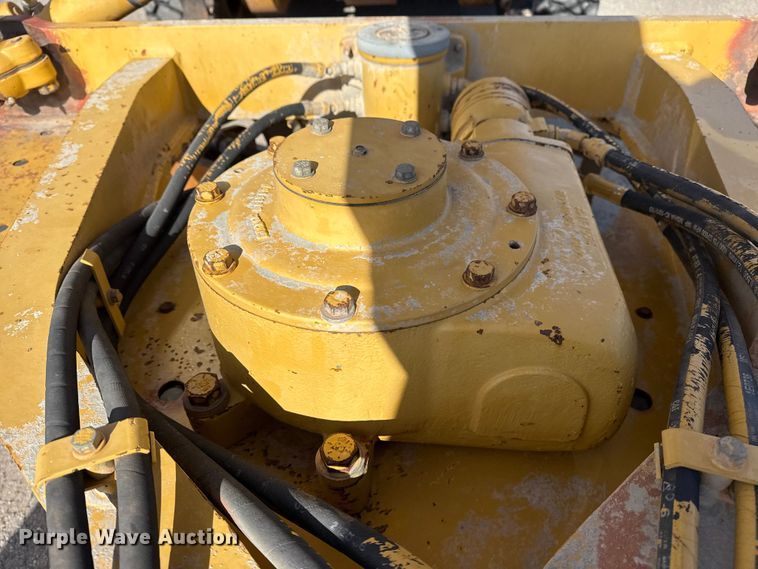 image for item DQ4226 2006 Caterpillar 160H motor grader
