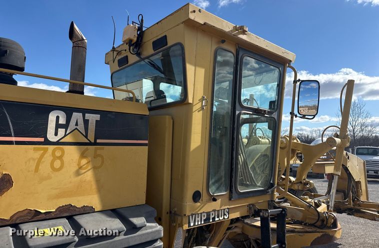 image for item DQ4226 2006 Caterpillar 160H motor grader