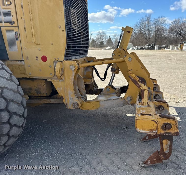 image for item DQ4226 2006 Caterpillar 160H motor grader