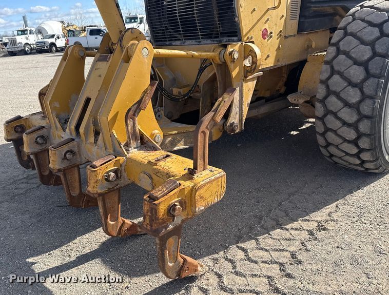 image for item DQ4226 2006 Caterpillar 160H motor grader