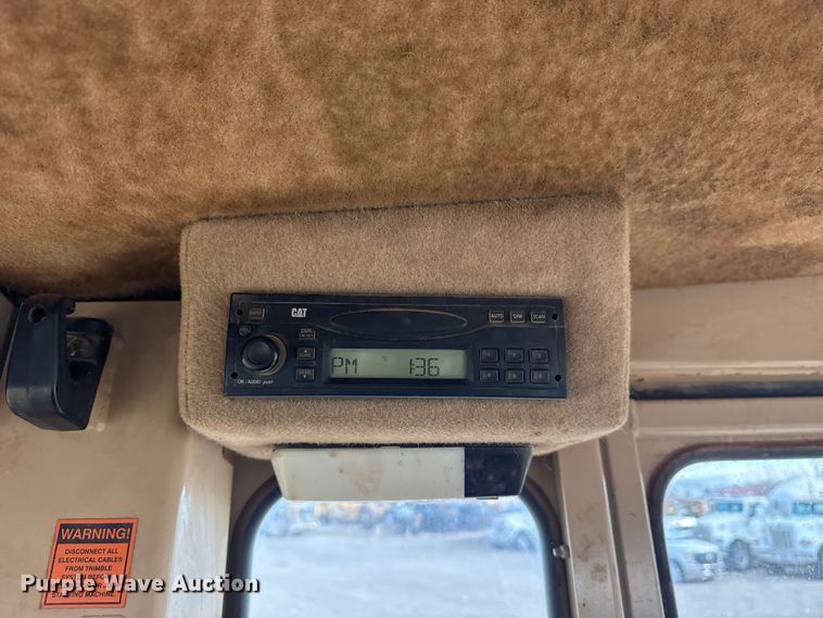 image for item DQ4226 2006 Caterpillar 160H motor grader