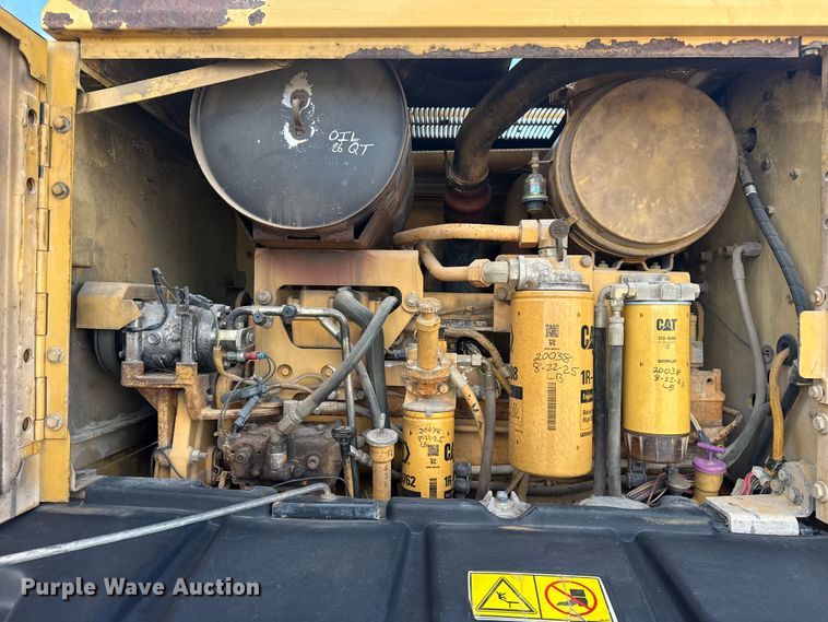 image for item DQ4226 2006 Caterpillar 160H motor grader