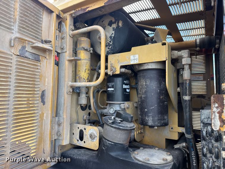 image for item DQ4226 2006 Caterpillar 160H motor grader