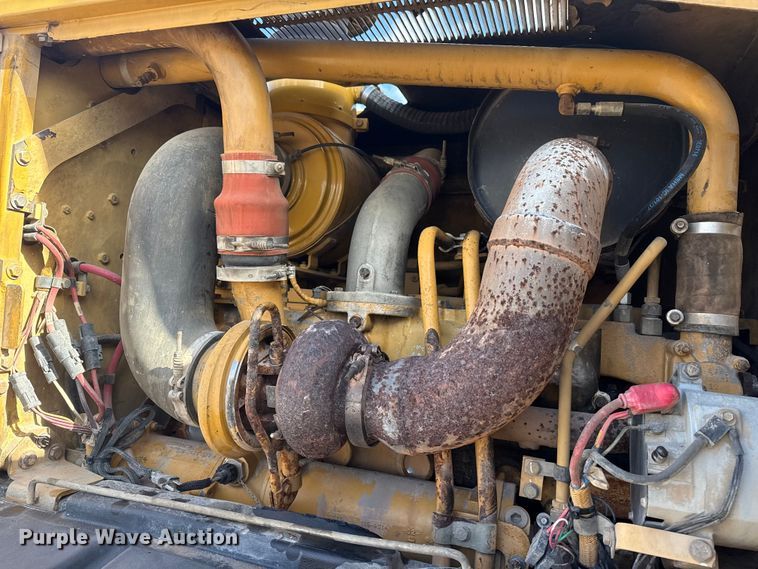 image for item DQ4226 2006 Caterpillar 160H motor grader