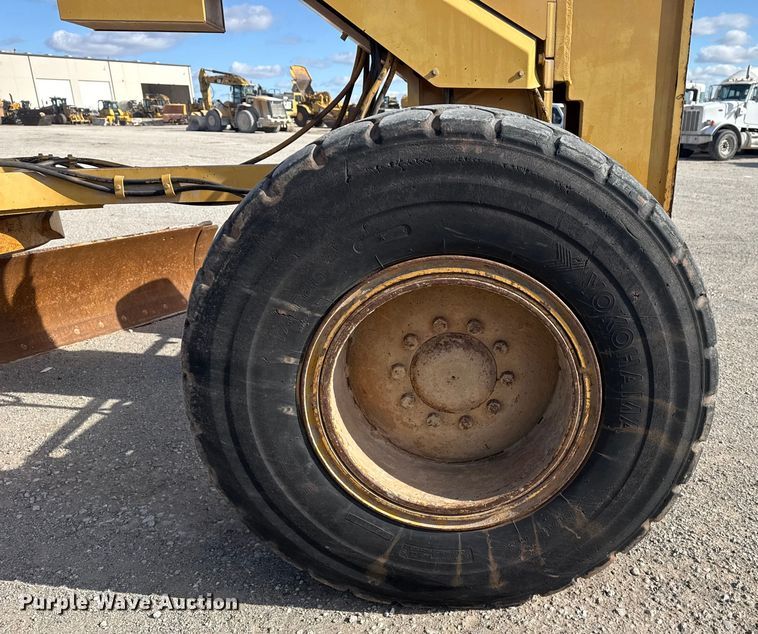 image for item DQ4226 2006 Caterpillar 160H motor grader