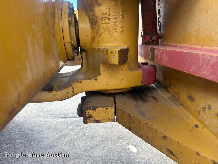 image for item DQ4227 2007 Caterpillar CS563 single drum vibratory roller