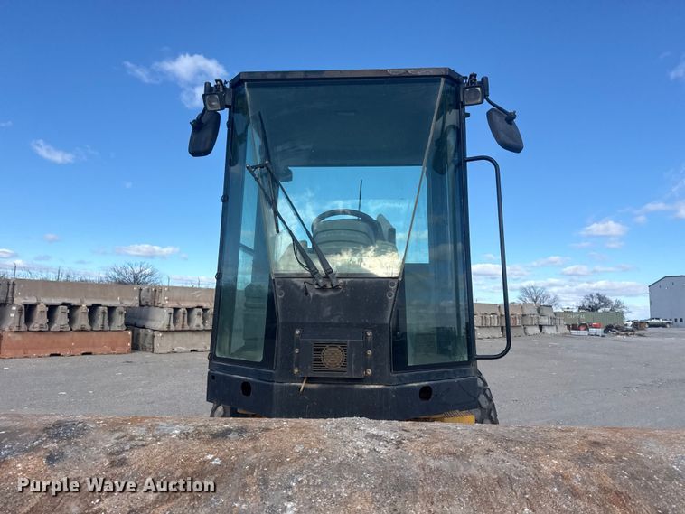 image for item DQ4227 2007 Caterpillar CS563 single drum vibratory roller