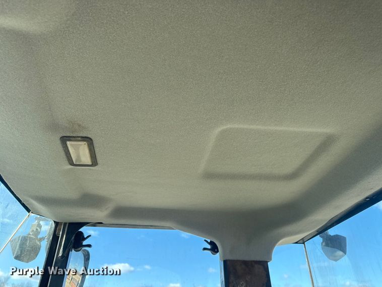 image for item DQ4227 2007 Caterpillar CS563 single drum vibratory roller