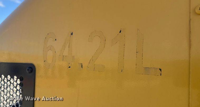 image for item DQ4227 2007 Caterpillar CS563 single drum vibratory roller