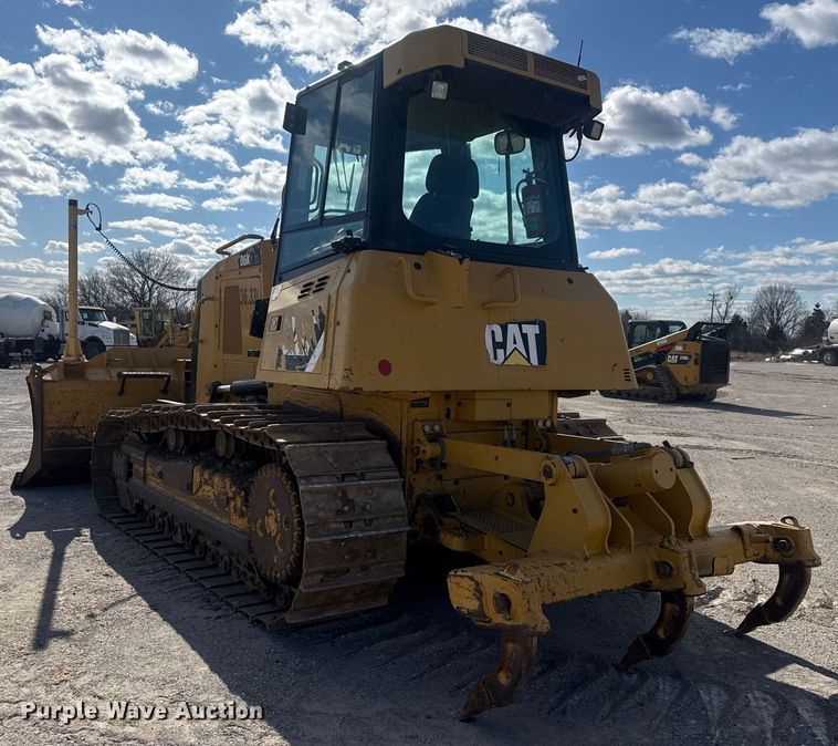 image for item DQ4228 2015 Caterpillar D6K2XL dozer