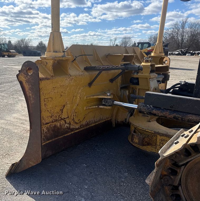 image for item DQ4228 2015 Caterpillar D6K2XL dozer