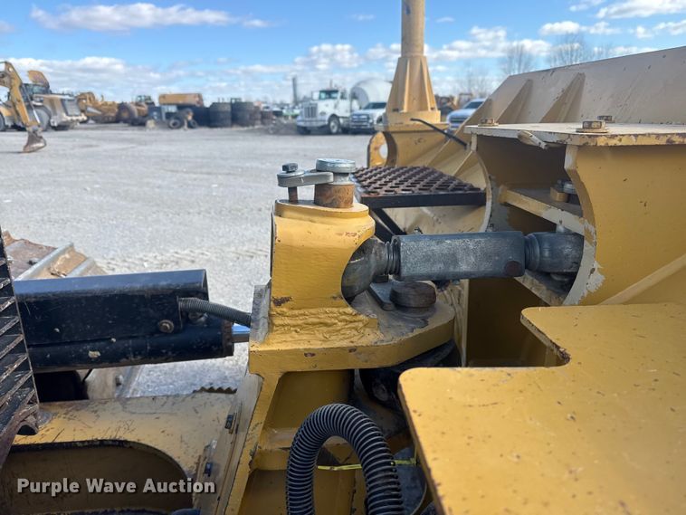 image for item DQ4228 2015 Caterpillar D6K2XL dozer