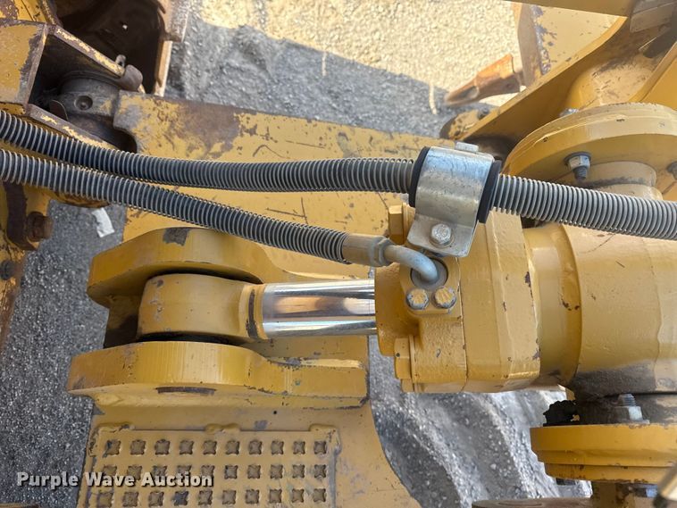 image for item DQ4228 2015 Caterpillar D6K2XL dozer