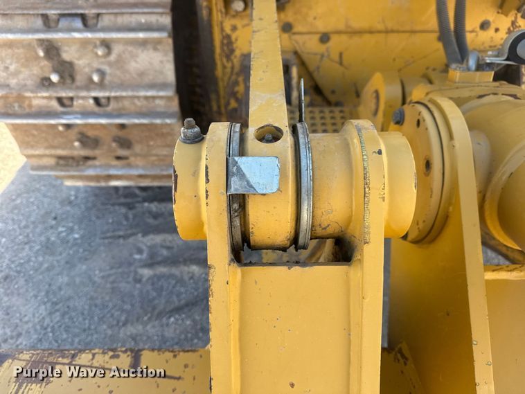 image for item DQ4228 2015 Caterpillar D6K2XL dozer