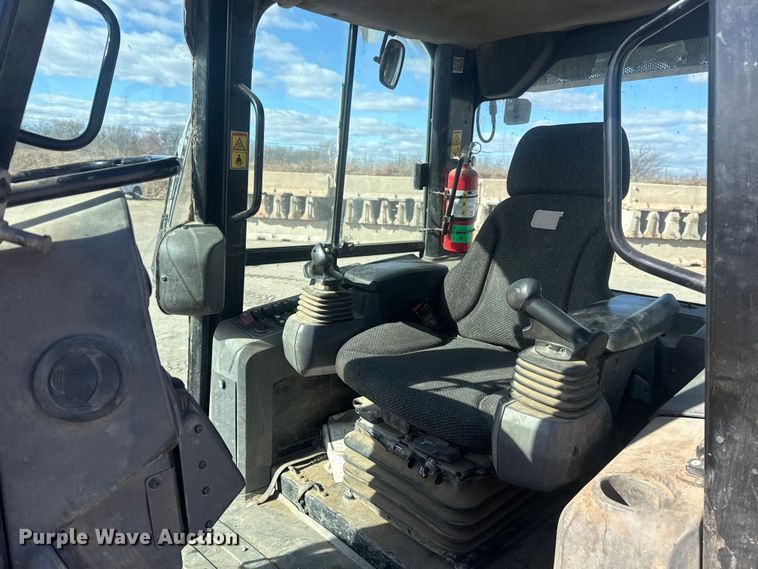 image for item DQ4228 2015 Caterpillar D6K2XL dozer