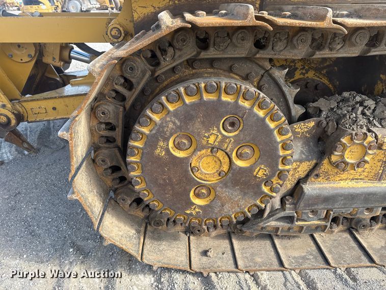 image for item DQ4228 2015 Caterpillar D6K2XL dozer