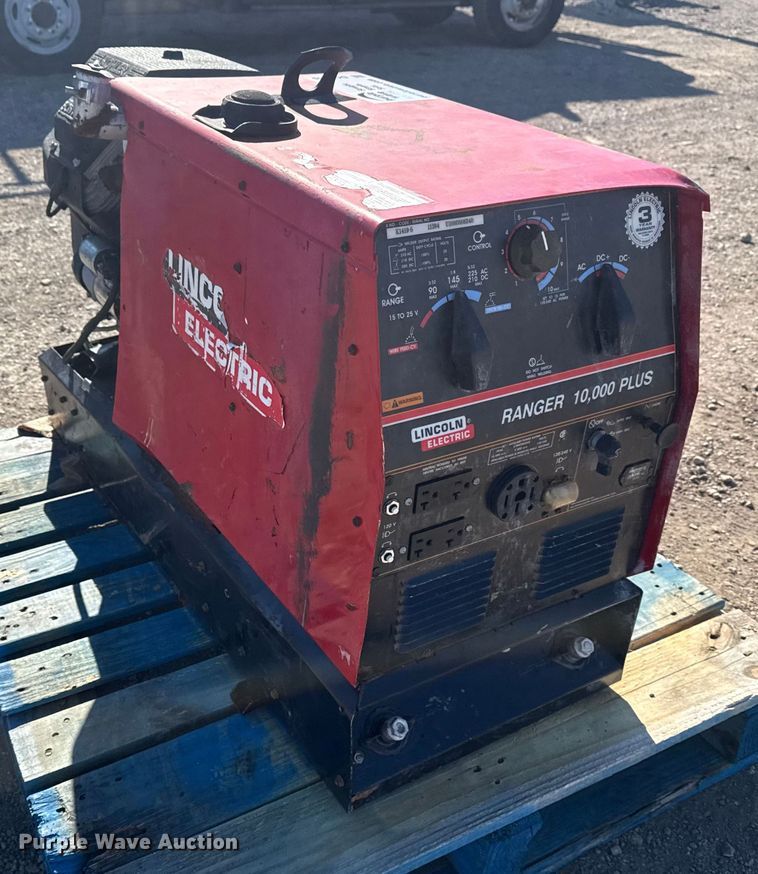 image for item DQ4235 Lincoln Electric Ranger 10,000 Plus welder/generator