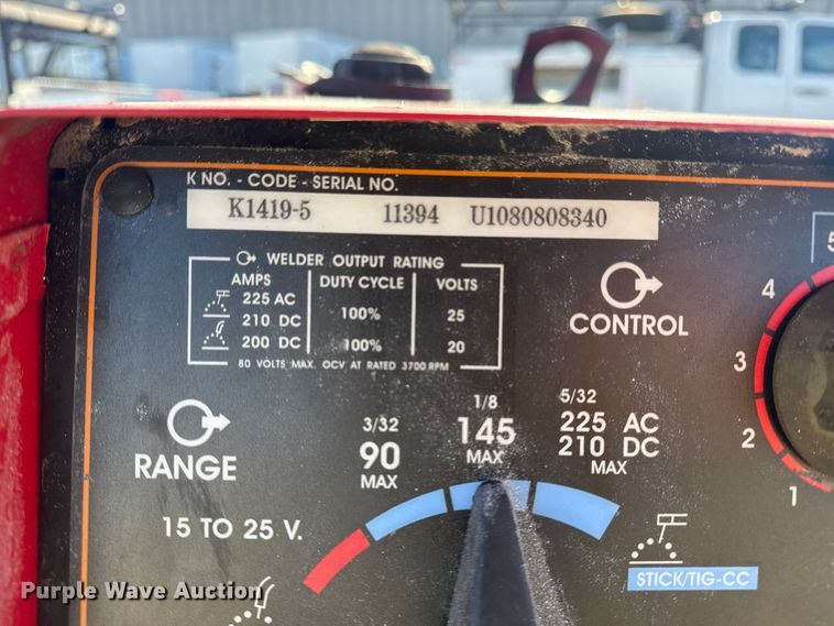 image for item DQ4235 Lincoln Electric Ranger 10,000 Plus welder/generator