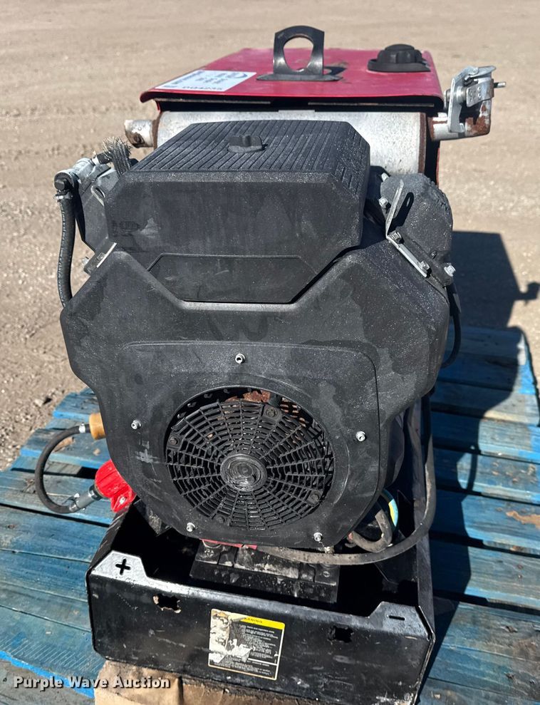 image for item DQ4235 Lincoln Electric Ranger 10,000 Plus welder/generator