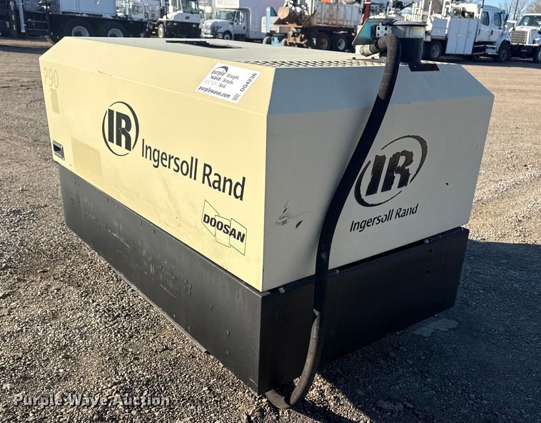 image for item DQ4236 2011 Ingersoll Rand P90 air compressor