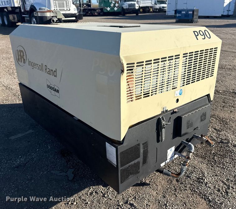 image for item DQ4236 2011 Ingersoll Rand P90 air compressor