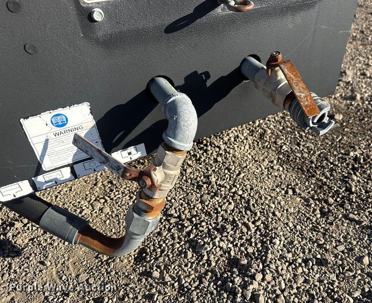 image for item DQ4236 2011 Ingersoll Rand P90 air compressor