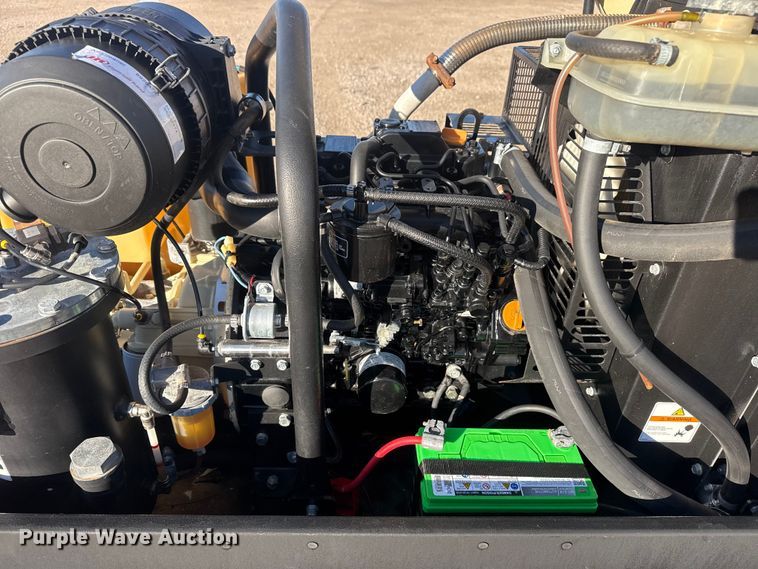 image for item DQ4236 2011 Ingersoll Rand P90 air compressor