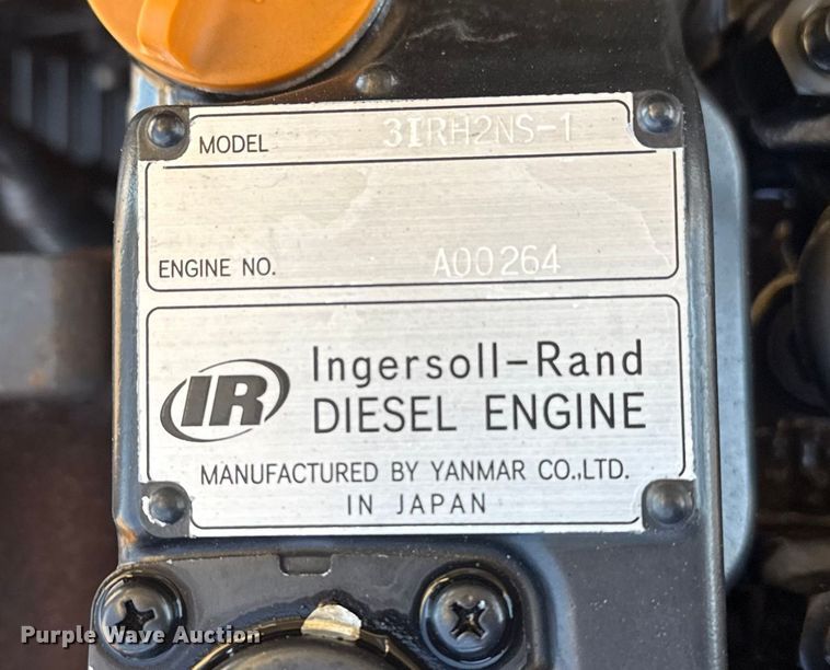 image for item DQ4236 2011 Ingersoll Rand P90 air compressor