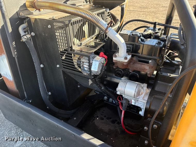 image for item DQ4236 2011 Ingersoll Rand P90 air compressor