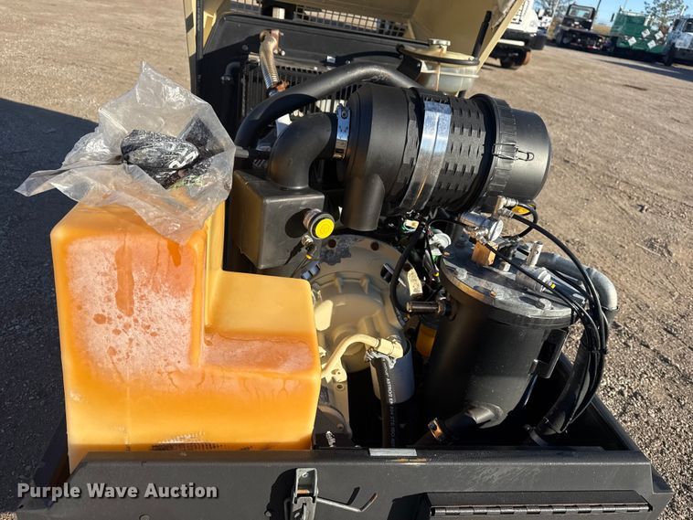 image for item DQ4236 2011 Ingersoll Rand P90 air compressor