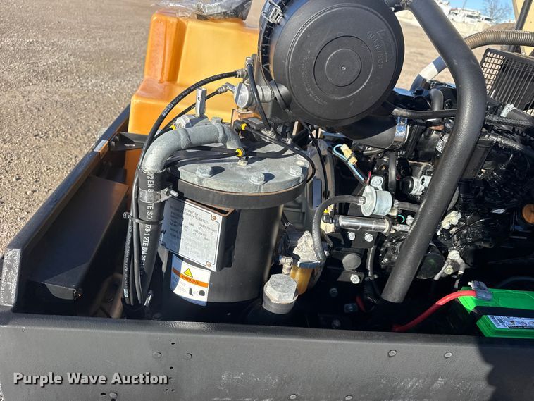 image for item DQ4236 2011 Ingersoll Rand P90 air compressor