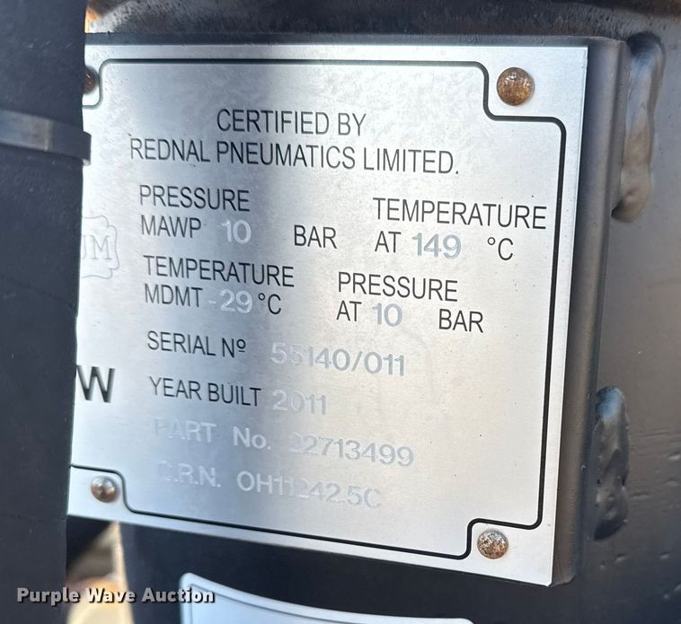 image for item DQ4236 2011 Ingersoll Rand P90 air compressor