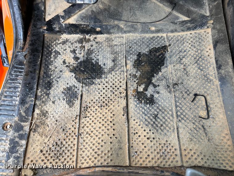 image for item DR2841 2006 International 8600 semi truck