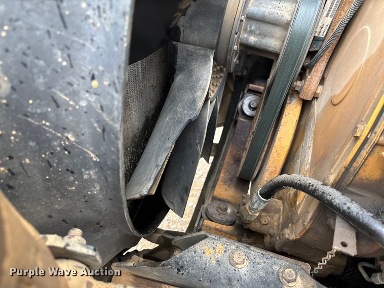 image for item DR2841 2006 International 8600 semi truck