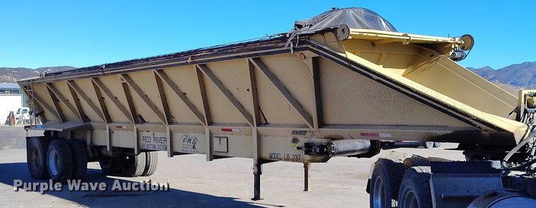 image for item DT0854 1994 Red River LB 237 live bottom trailer