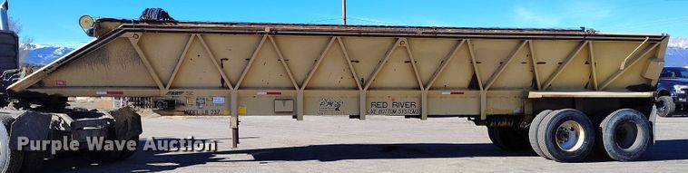 image for item DT0854 1994 Red River LB 237 live bottom trailer