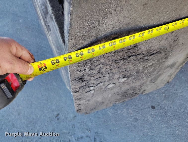 image for item DT0854 1994 Red River LB 237 live bottom trailer