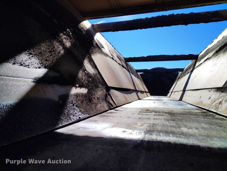 image for item DT0854 1994 Red River LB 237 live bottom trailer