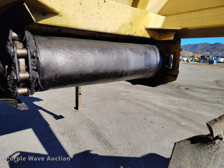 image for item DT0854 1994 Red River LB 237 live bottom trailer