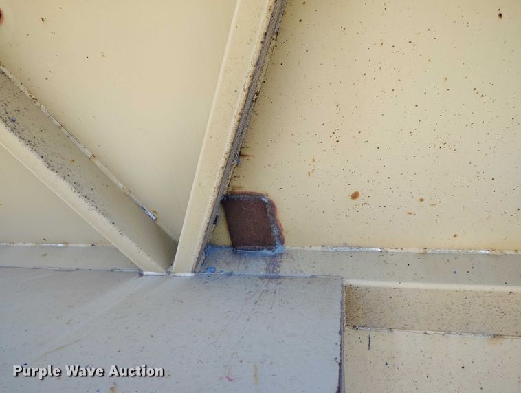 image for item DT0854 1994 Red River LB 237 live bottom trailer