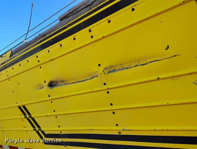 image for item DT0855 1997 Red River LB 237 live bottom trailer