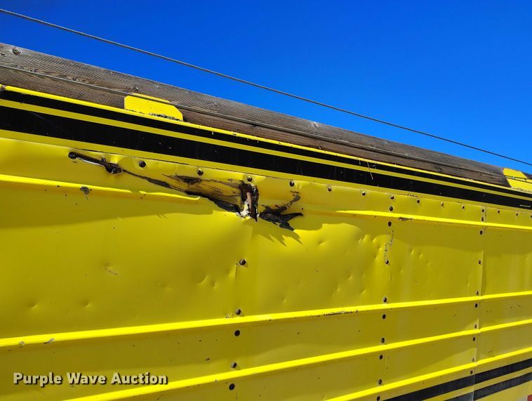 image for item DT0855 1997 Red River LB 237 live bottom trailer